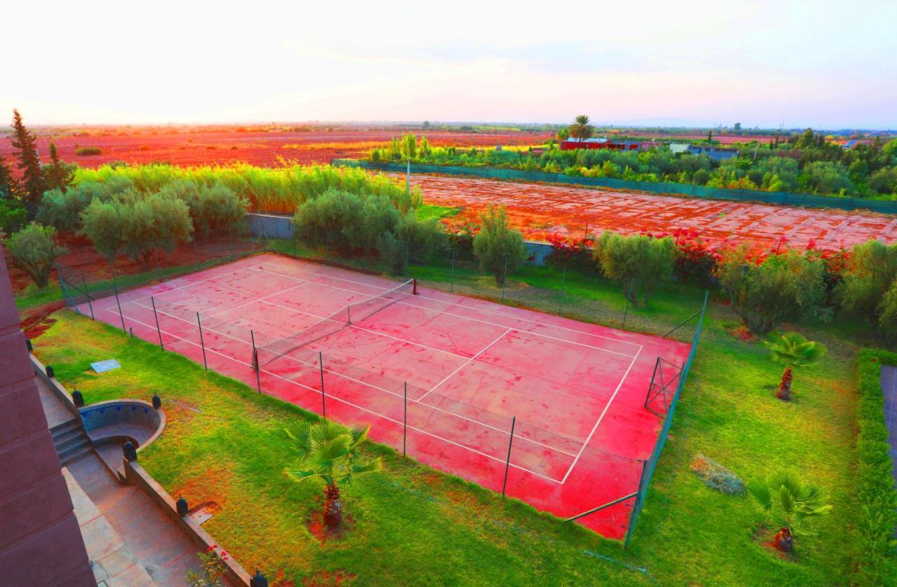 Le Petit Chateau Des Anges Bed & Breakfast Marrakesh Exterior photo