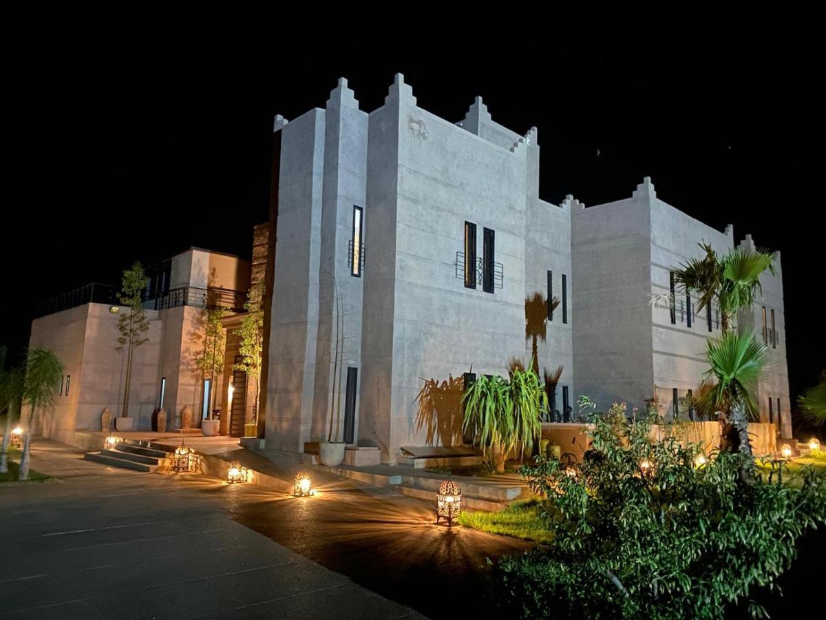 Le Petit Chateau Des Anges Bed & Breakfast Marrakesh Exterior photo