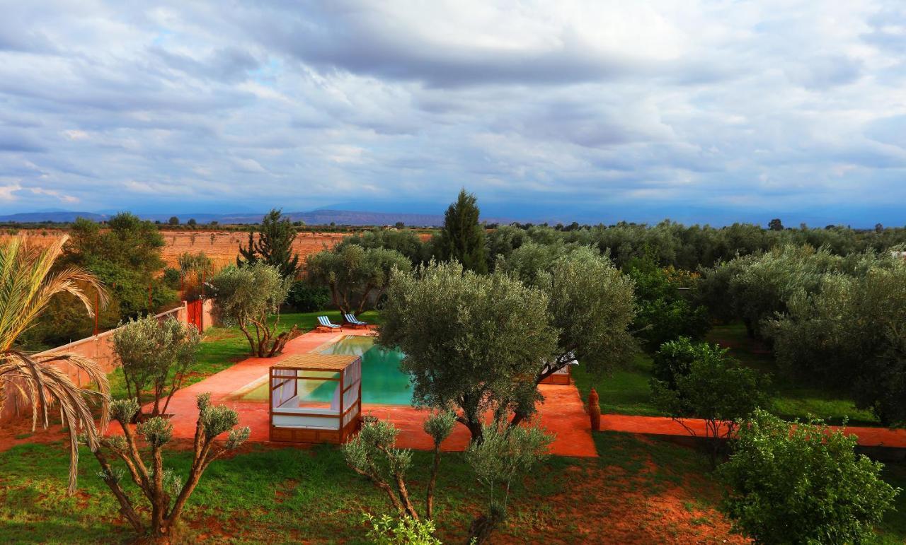 Le Petit Chateau Des Anges Bed & Breakfast Marrakesh Exterior photo